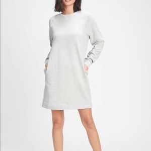 Sweatshirt dress